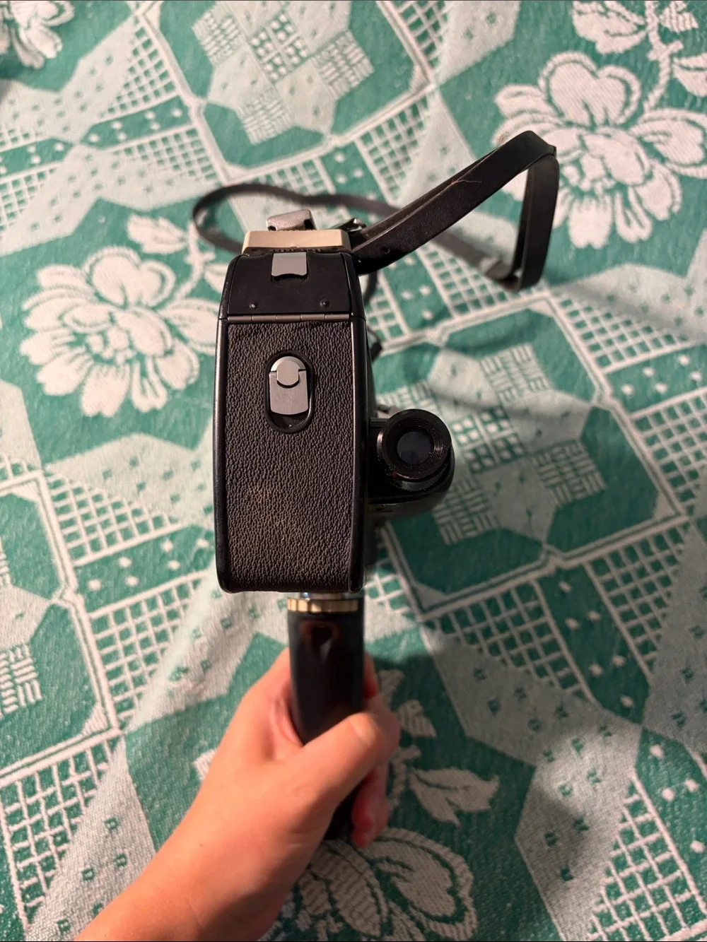 Honeywell Elmo Super Filmatic 104 Handheld Film Camera - Black